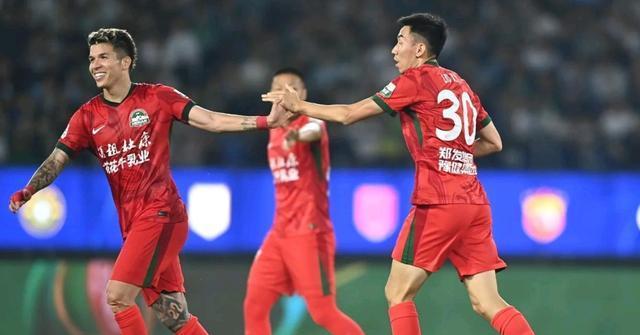 开云体育在线-河南队迎来胜利，球员士气高涨