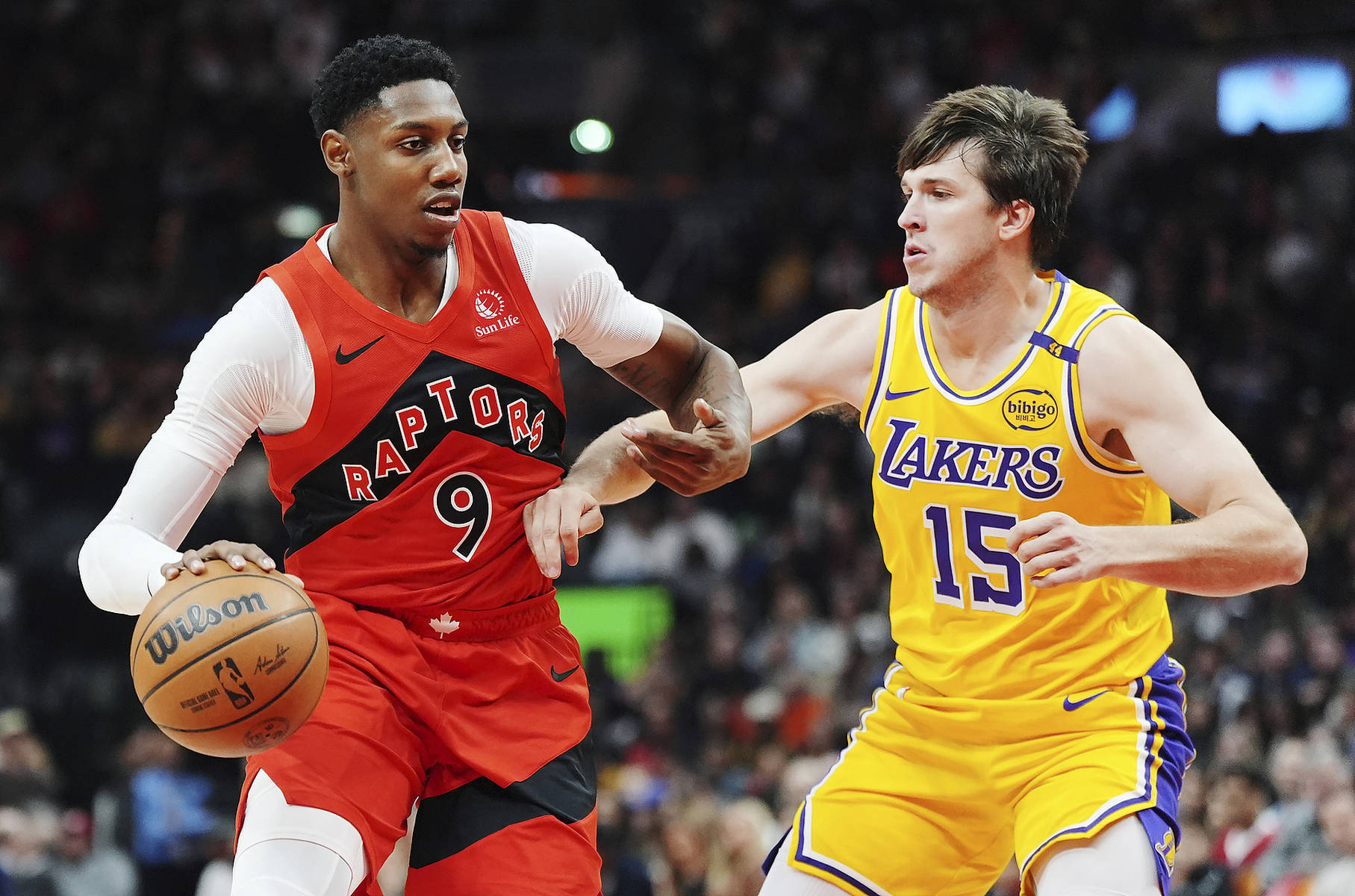 开云体育中国-湖人赛季首胜，战胜猛龙结束连败