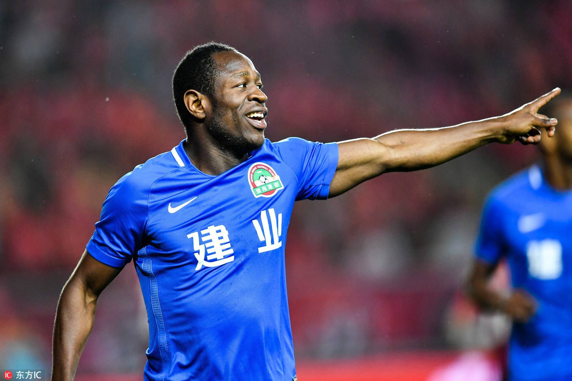 包含河南建业球员逆风翻盘,战胜对手夺得胜利的词条 包含河南建业球员逆风翻盘,战胜对手夺得胜利的词条