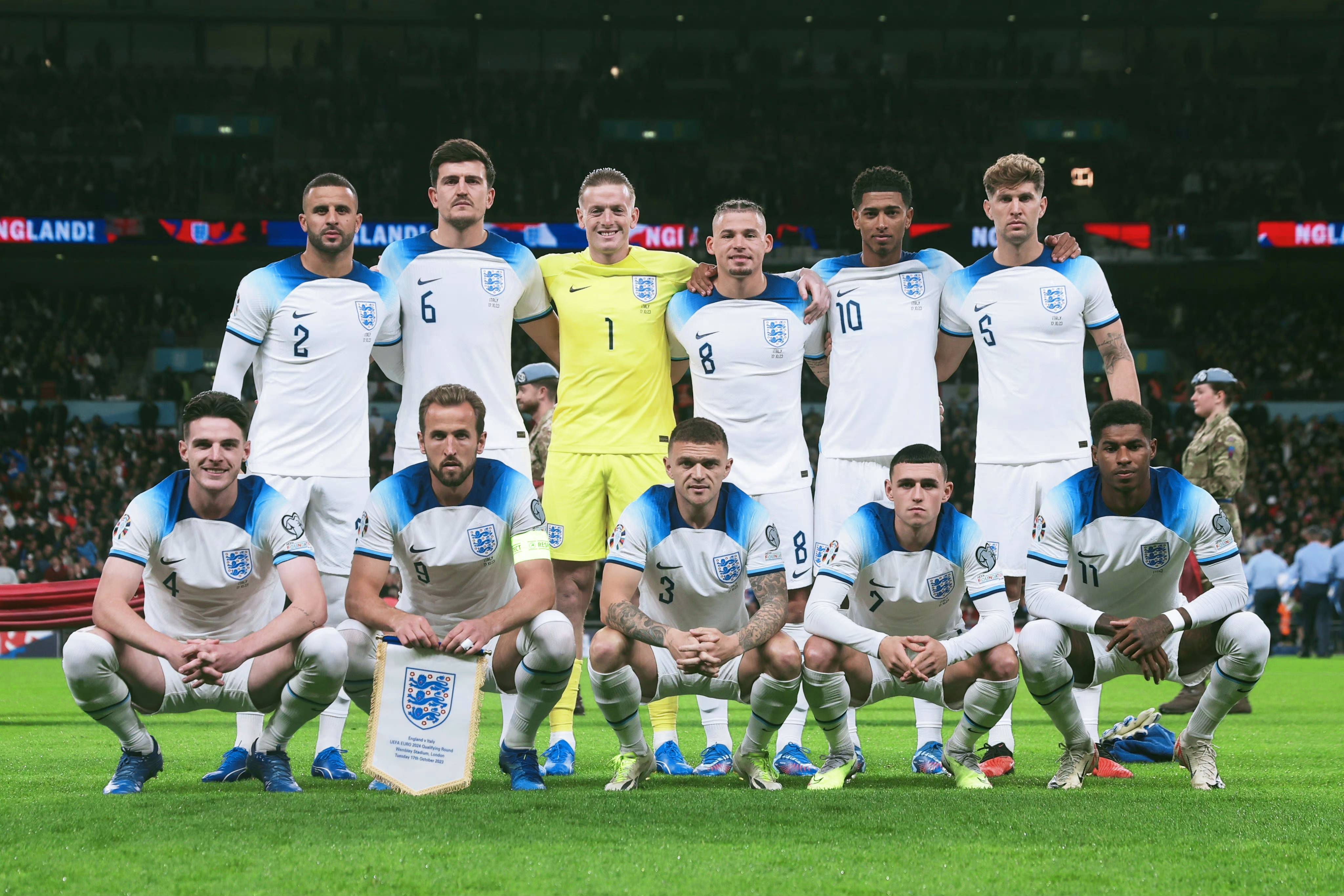 包含英格兰队开启欧洲预选赛之旅，备战下一轮对阵的词条
