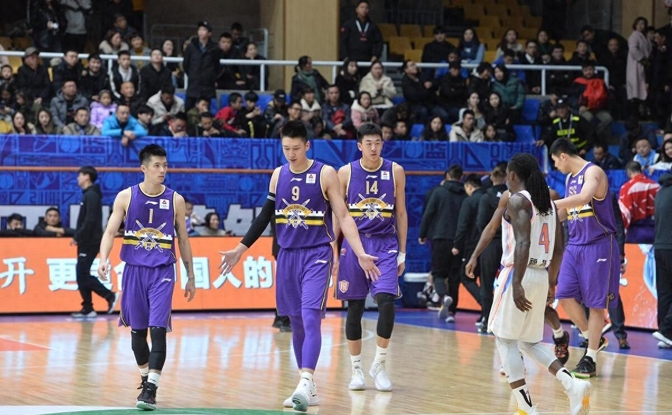 常规赛打响,CBA联赛瞩目之战 常规赛打响,CBA联赛瞩目之战