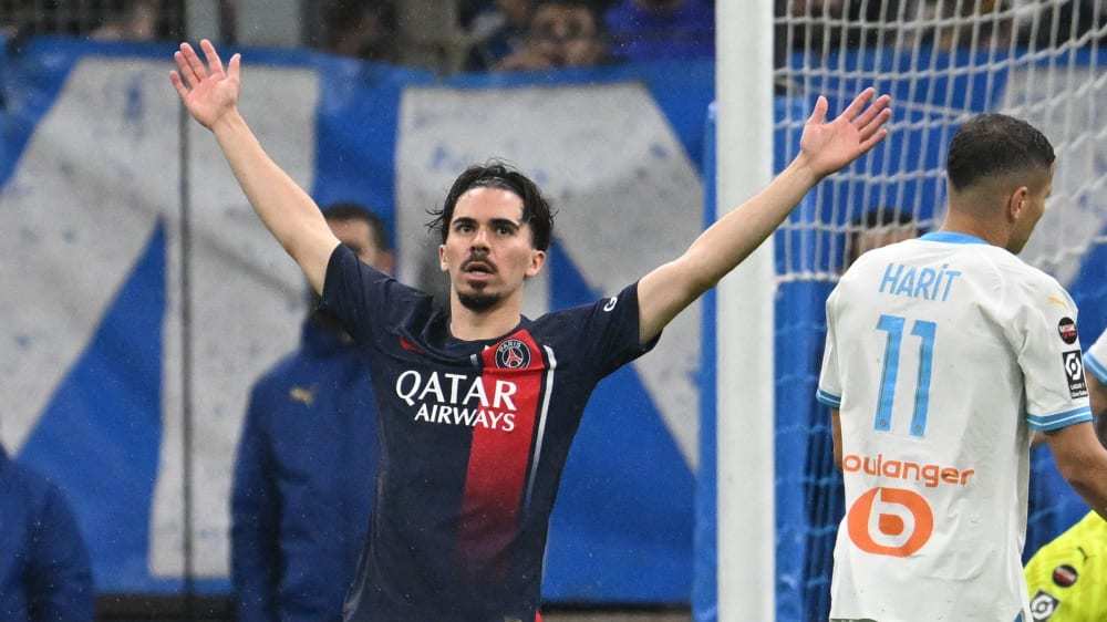 开云体育app-瓦朗谢纳取得联赛三连胜，继续向前迈进的简单介绍