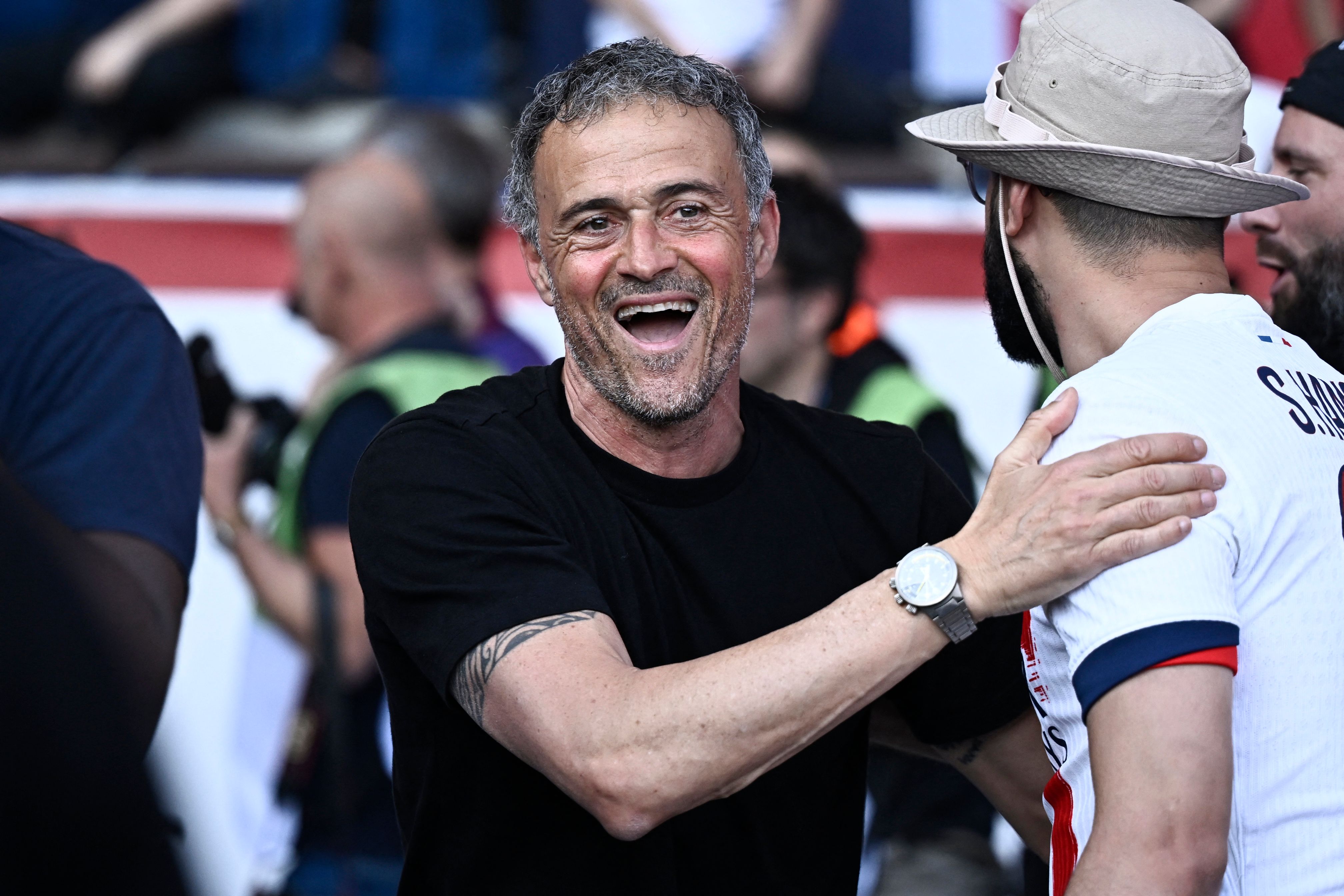 开云官网-巴黎圣日耳曼的主教练表示球队需要进一步加强中场的简单介绍