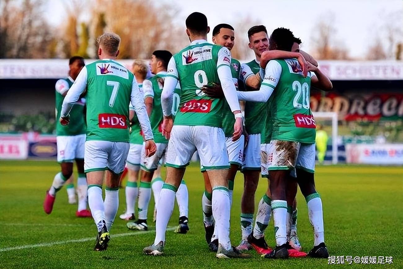 包含阿雅克肖冲击争冠考验，主帅激励球员备赛的词条