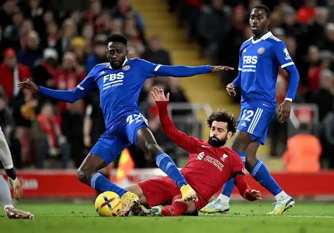 欧洲职业足球俱乐部迎战强敌 欧洲职业足球俱乐部迎战强敌