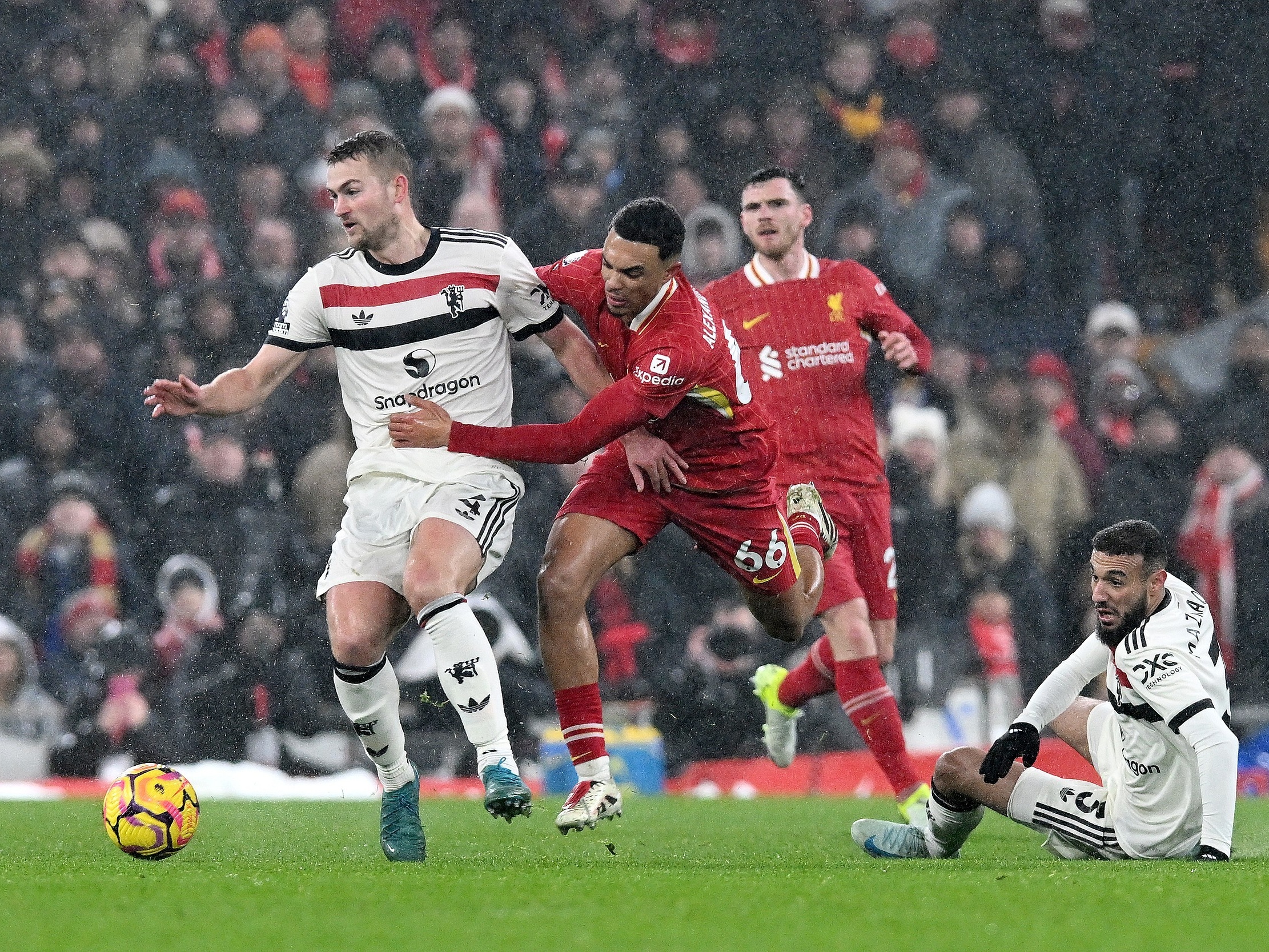 关于斯旺西客场惨败，英超保级希望渐行渐远的信息