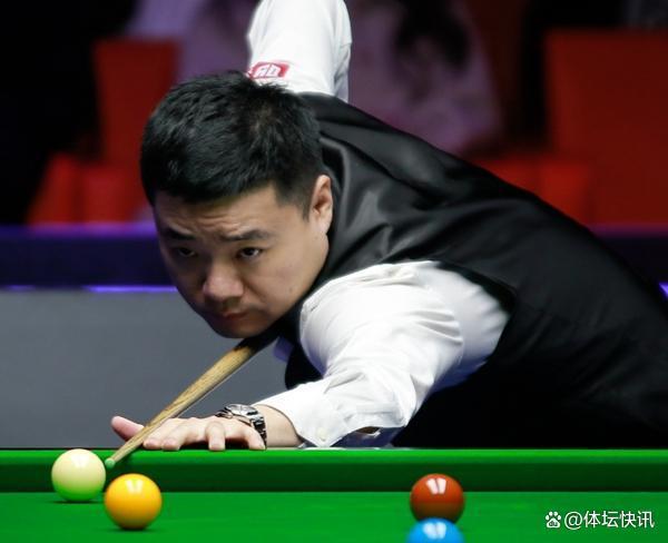 荷兰力克保加利亚,晋级欧锦赛16强 荷兰力克保加利亚,晋级欧锦赛16强