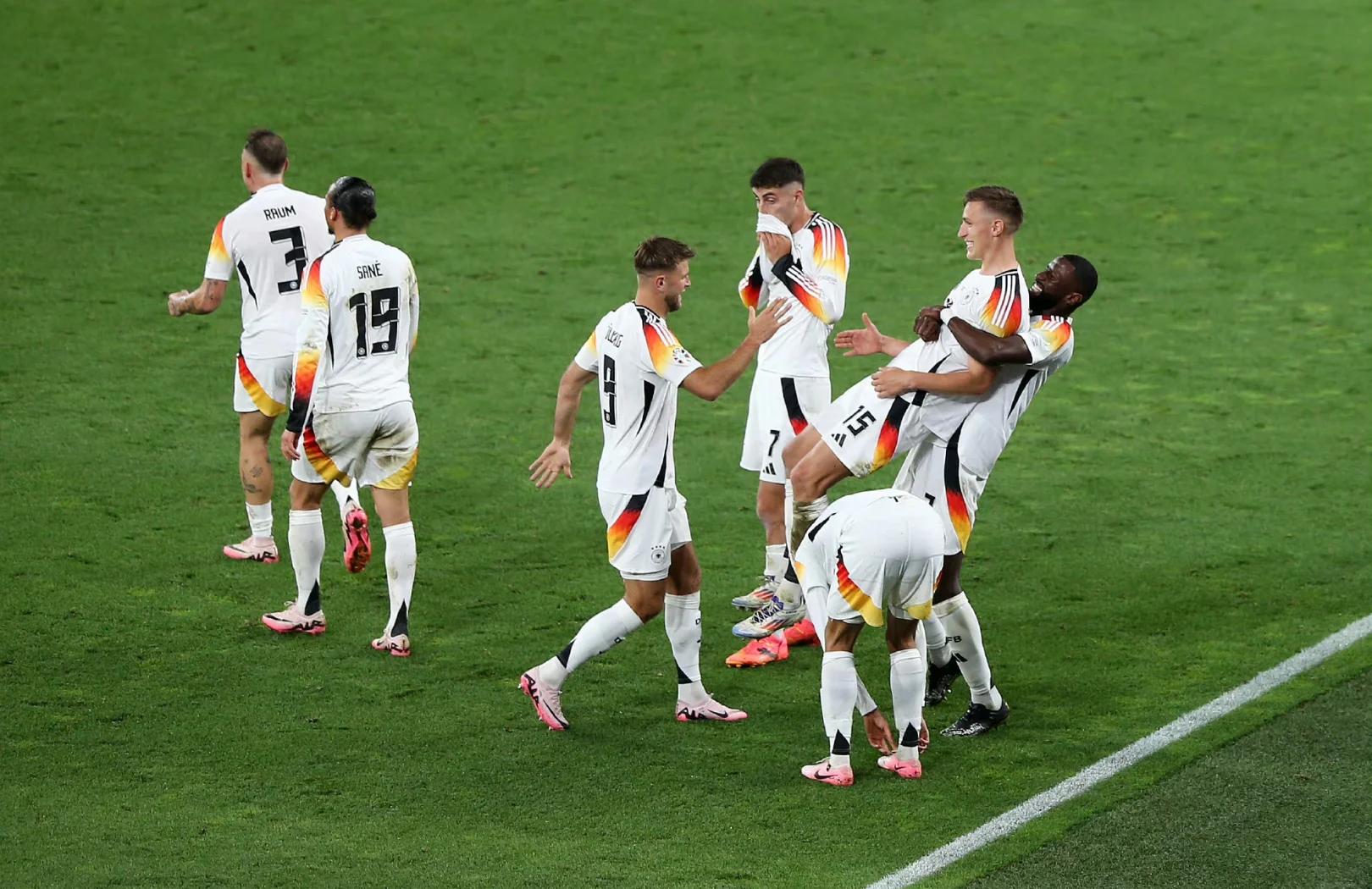 丹麦遭遇捷克,双方实力均衡 丹麦遭遇捷克,双方实力均衡