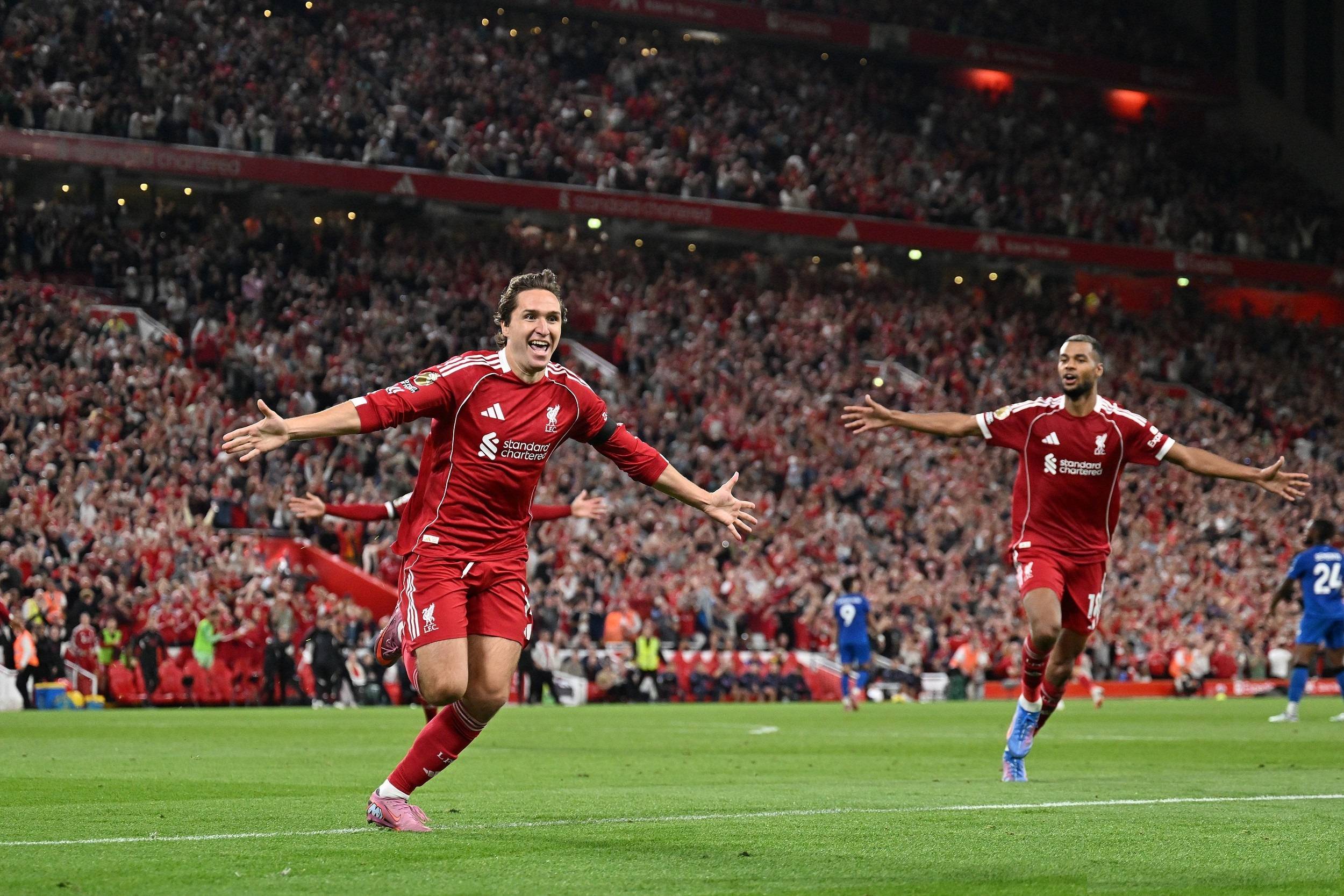 利物浦队员表现抢眼,助球队跻身前四 利物浦队员表现抢眼,助球队跻身前四