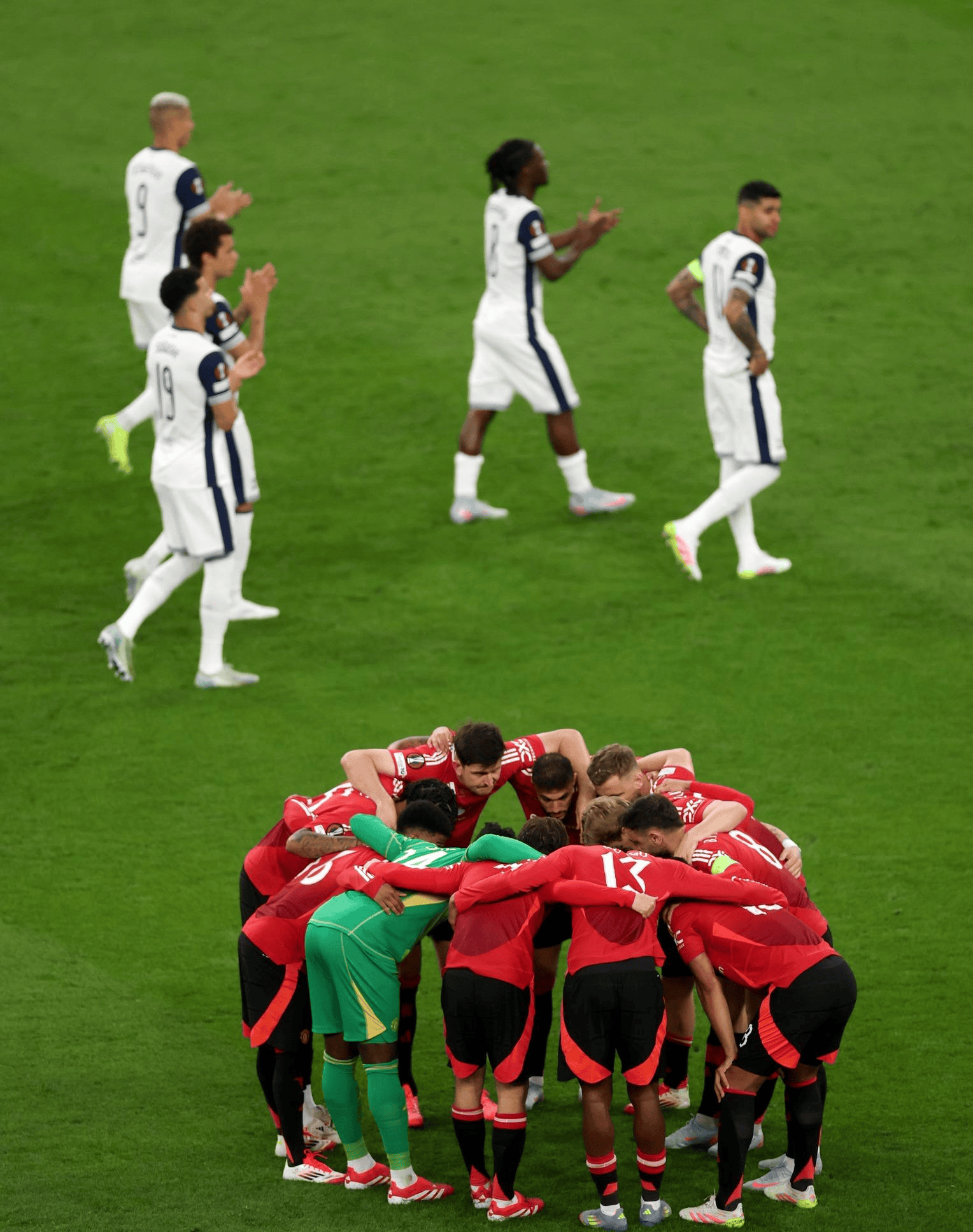 热血激战的欧洲赛场，胜负难分之际