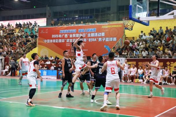 包含精彩对决上演,巅峰对决胜负难料的词条 包含精彩对决上演,巅峰对决胜负难料的词条