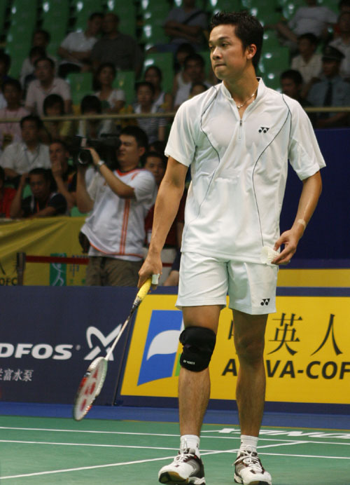 丹麦羽毛球队翻盘泰国羽毛球队，陶菲克完成帽子戏法