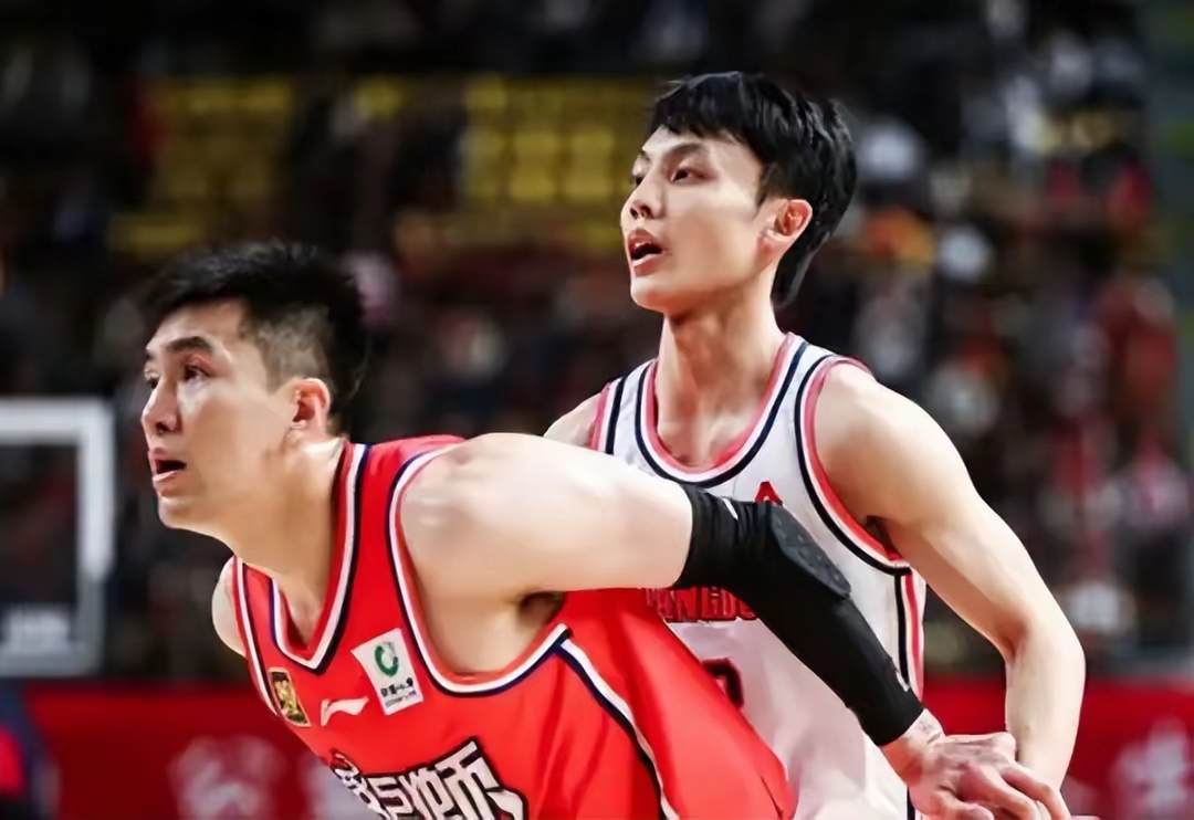 CBA常规赛广州队主场惊险险胜山西队,豪取七连胜 CBA常规赛广州队主场惊险险胜山西队,豪取七连胜