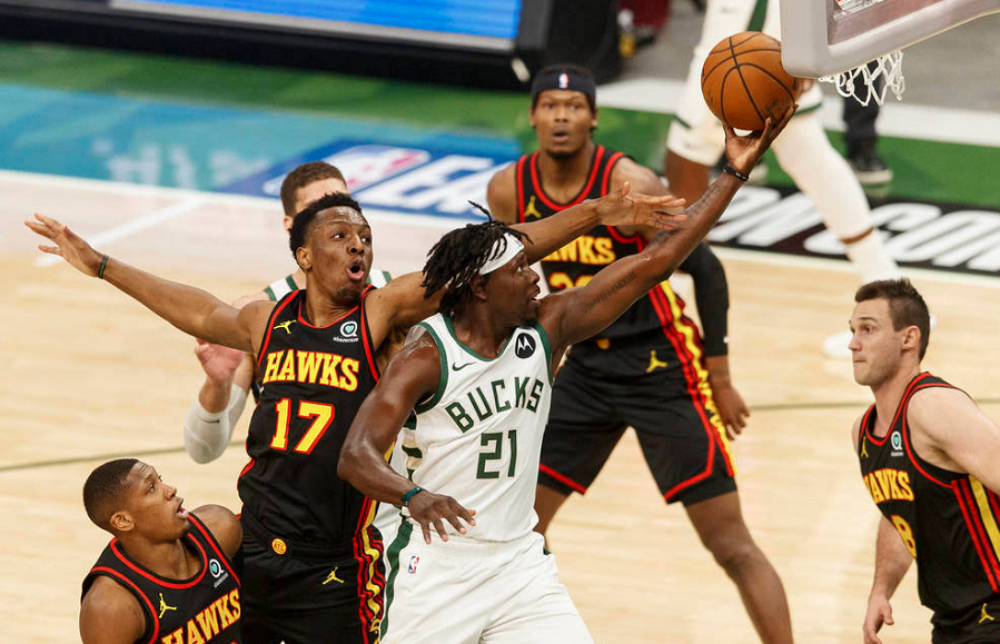 雄鹿队逆转老鹰,收获九连胜 雄鹿队逆转老鹰,收获九连胜