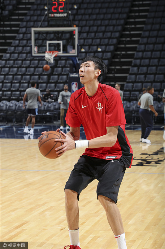 开云体育入口-灰熊横扫深圳队，周琦关键制胜